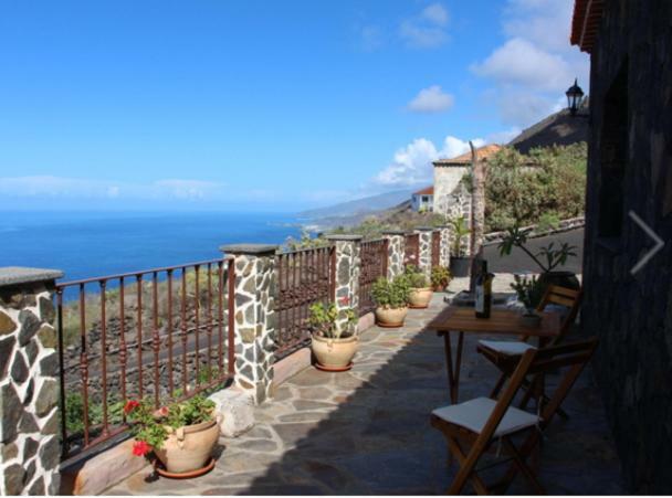 Casa Bienes Holiday home *